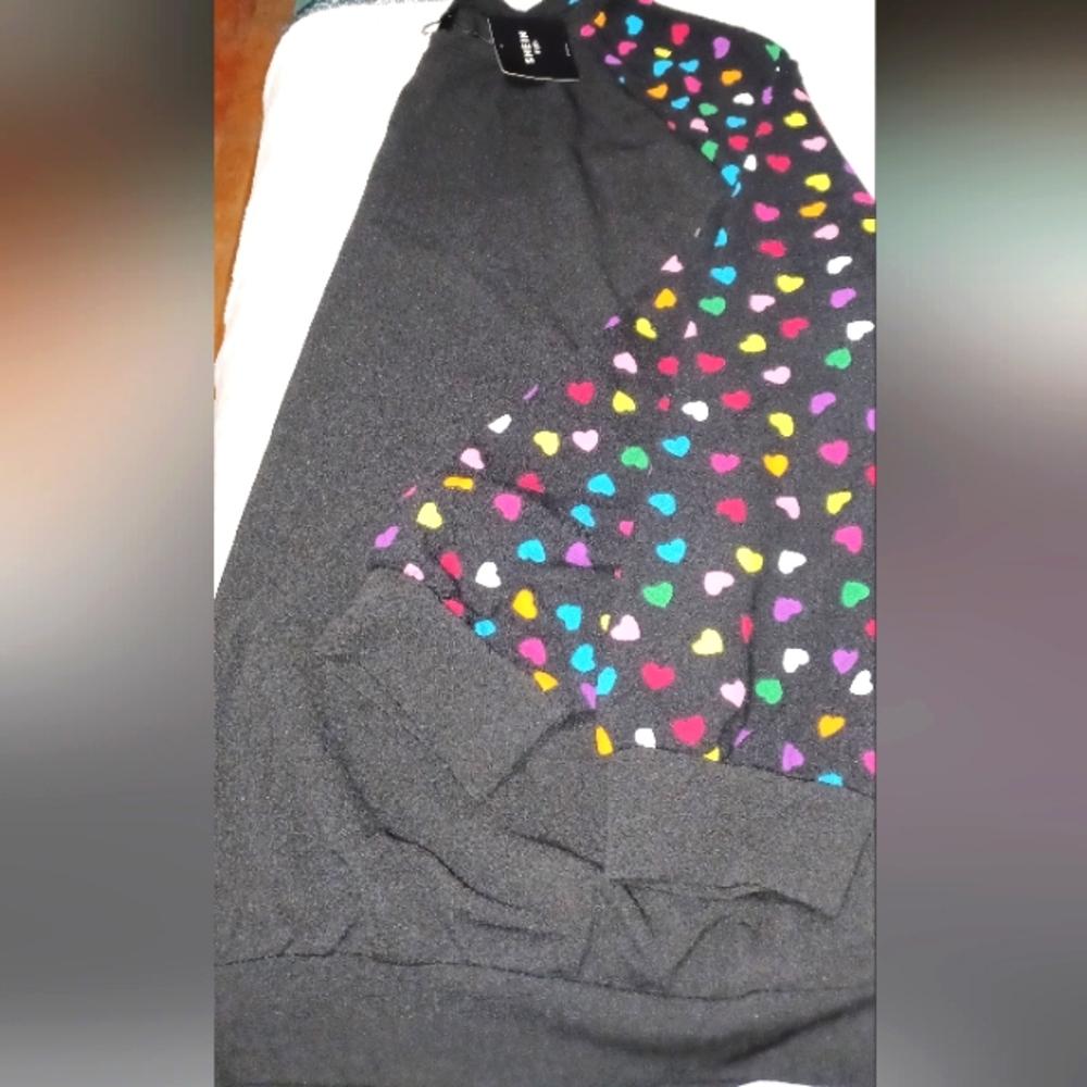 Shein Black Sweatshirt with Colorful Heart Sleeves - Picture 4 of 4